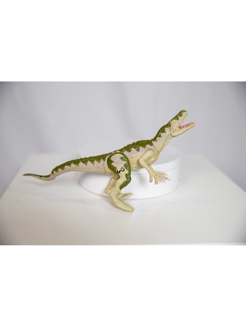 Jurassic Park Velociraptor Restraint Gear 1999 Hasbro Dinosaur Toy Action Figure